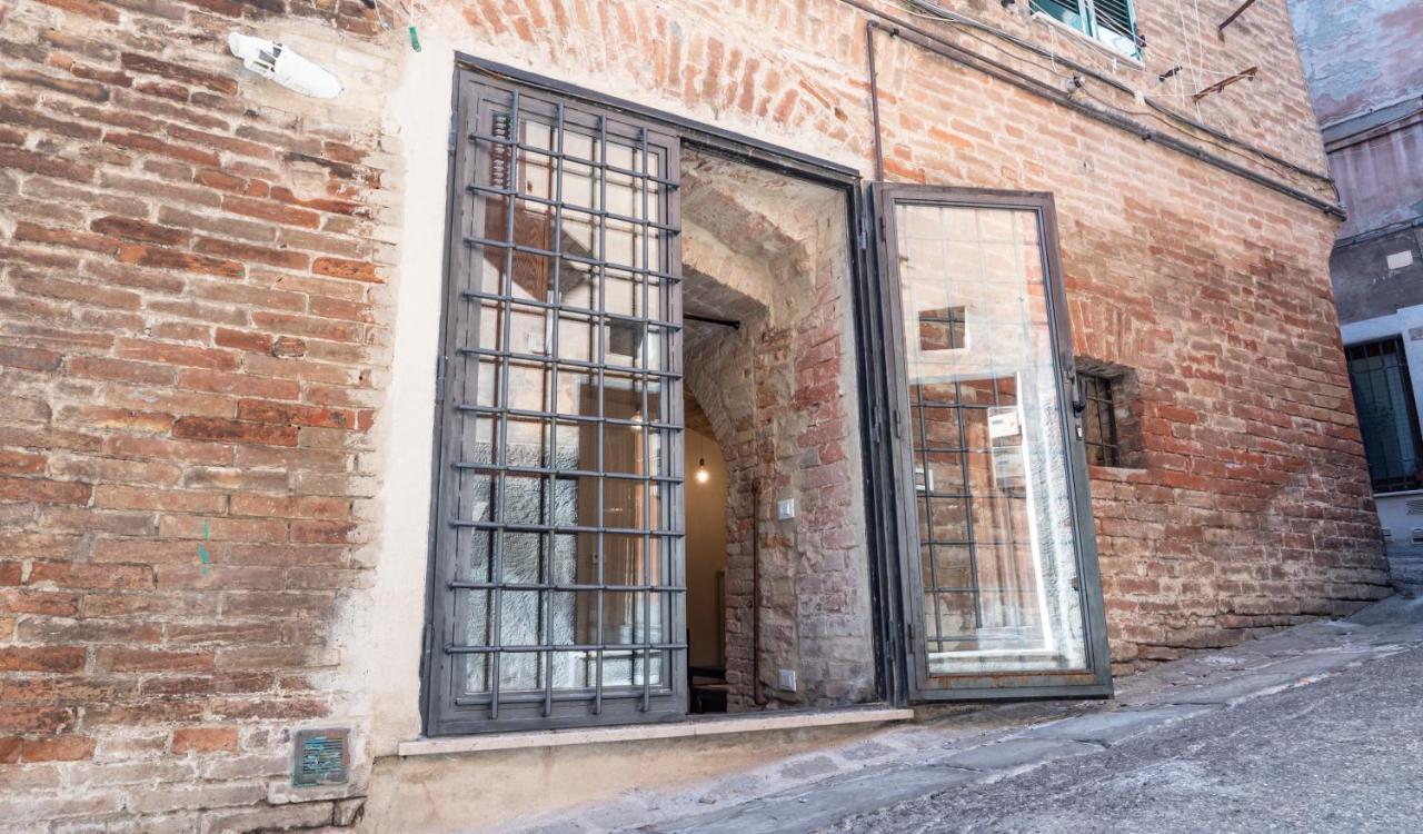 ペルージャ"Casa Del Pincetto" Centro Storicoアパートメント エクステリア 写真
